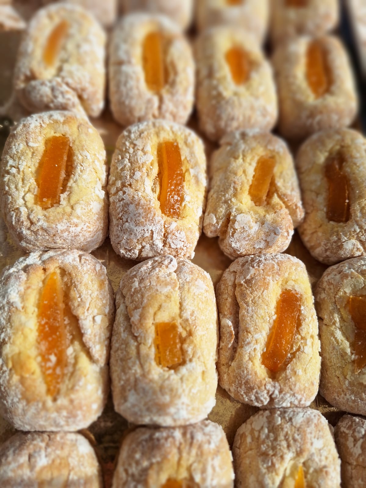 Mandelgebäck mit Orange (1 Stück)